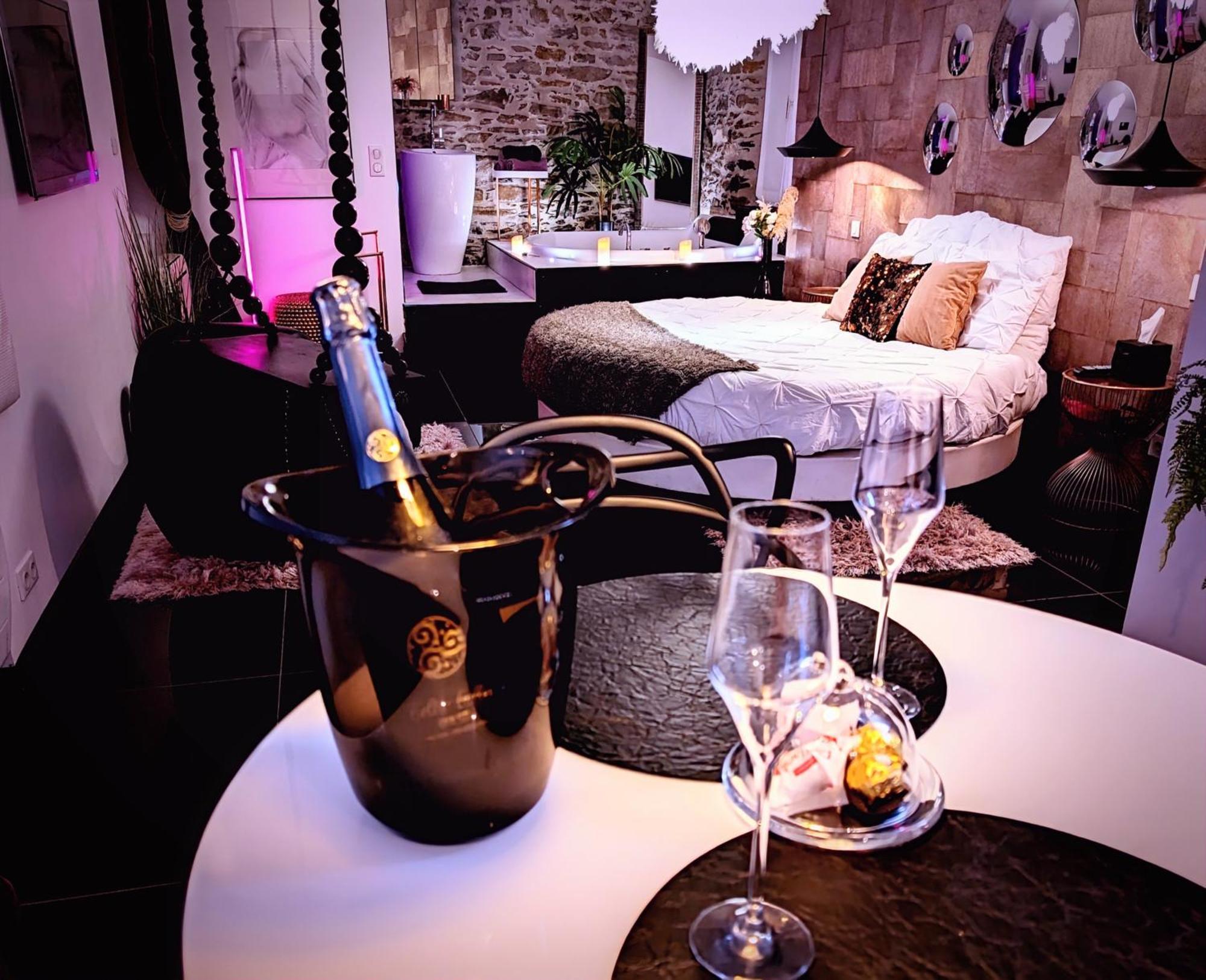 Le Lovt - Love Room Nantes Exteriér fotografie